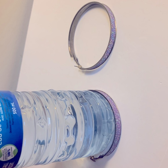 3 pairs of coloured hoops for $6 - Picture 5 of 5